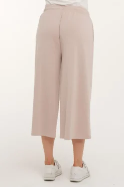 Elliana capri
